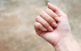 لکه‌های سفیدرنگ روی ناخن