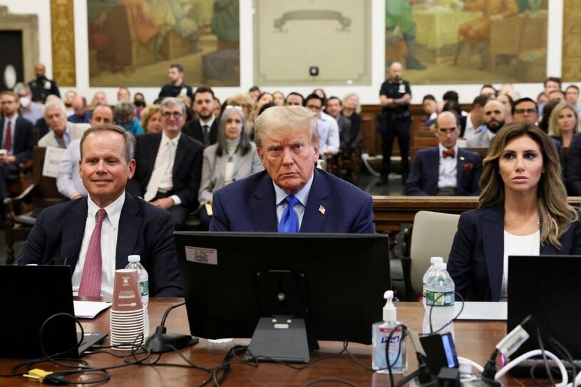 دونالد ترامپ و وکلایش جلسه دادگاه در نیویورک