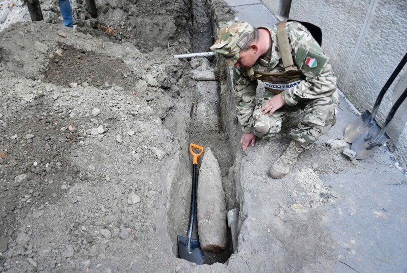 دیدنی های امروز؛ از عملیات بزرگ طوفان الاقصی تا اعتراضات فعالان محیط زیستی تخلیه 4 هزار نفر در شهرکی در شهر بوداپست مجارستان به دلیل کشف یک بمب