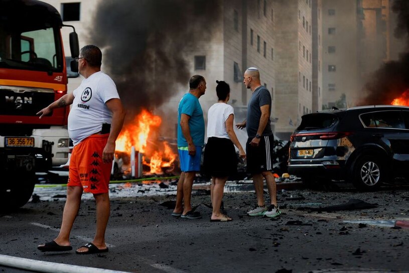 اصابت موشک های مقاومت فلسطین به شهرهای تل آویو و عسقلان