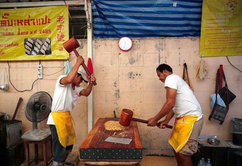 دیدنی های امروز؛ چرخش افکار عمومی جهانی بر ضد آمریکا و اسراییل درست کردن یک میان وعده تایلندی از بادام زمینی