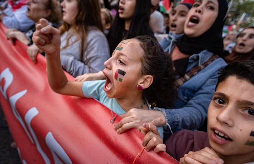 دیدنی های امروز؛ از ورود محدود کمک های بشردوستانه به غزه تا تظاهرات جهانی در حمایت از فلسطین تظاهرات در حمایت از فلسطین در شهر لس آنجلس