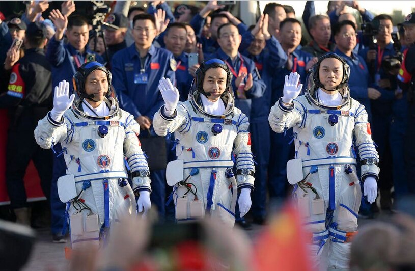 دیدنی های امروز؛ از ادامه نسل کشی در غزه تا نمایشگاه خودرو توکیو بدرقه 3 فضانورد چینی