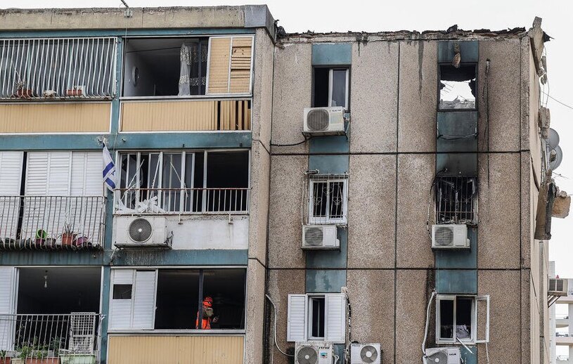 دیدنی های امروز؛ حمایت جهانی از فلسطین همزمان با تشدید کشتار اسراییل در غزه برخورد راکت های حماس به ساختمانی در شهر تل آویو