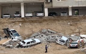 ریزش دیوار بندرعباس