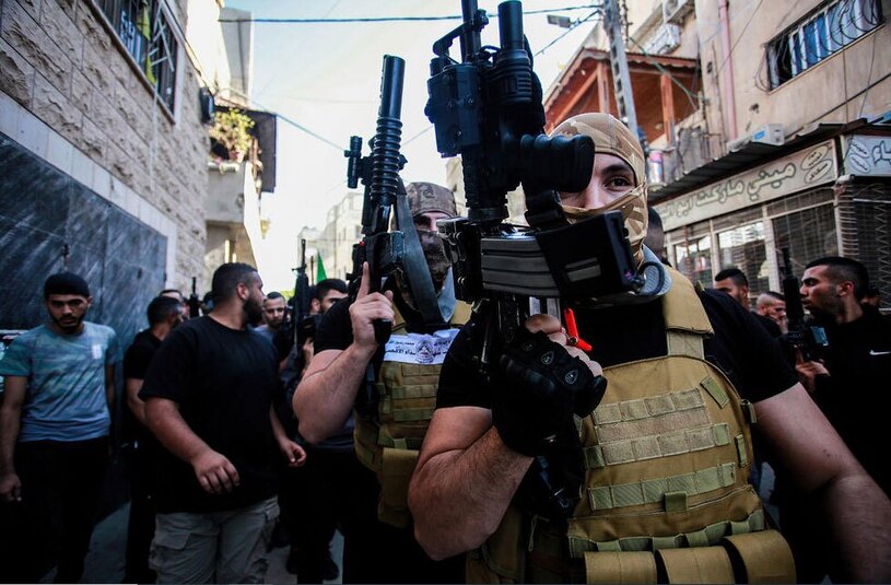 مراسم تشییع پیکر یک مبارز فلسطینی در شهر جنین در کرانه باختری