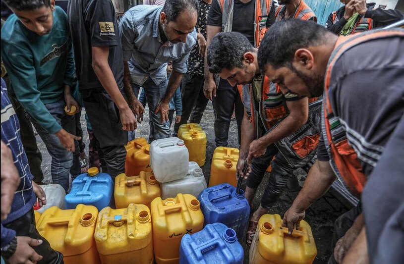 دیدنی های امروز؛ از تمرینات یک مدرسه نظامی در روسیه تا وضع فاجعه بار بیمارستان غزه صف آب در شهر رفح