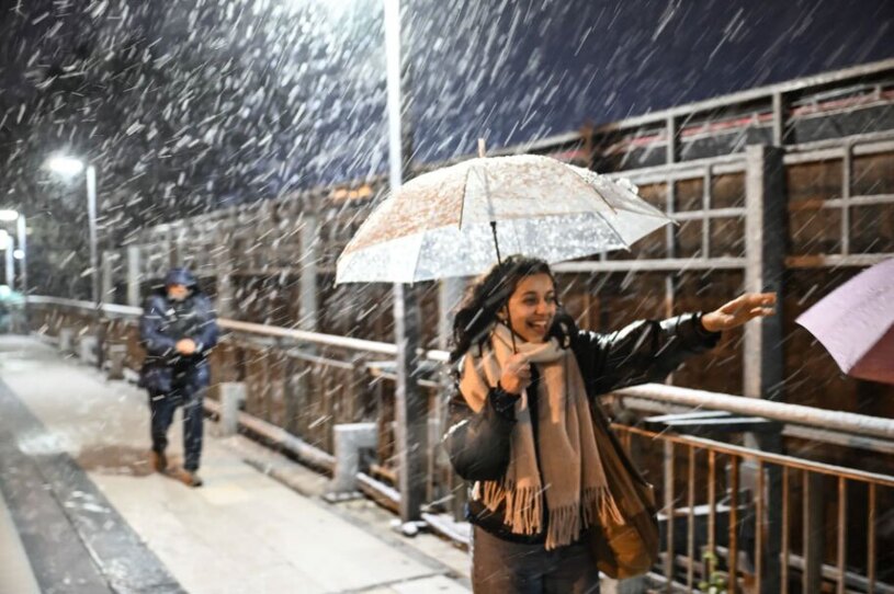 دیدنی های امروز؛ از شکست دومین پرتاب موشک اسپیس ایکس تا وضعیت بیمارستان های غزه بارش نخستین برف پاییزی در شهر استانبول