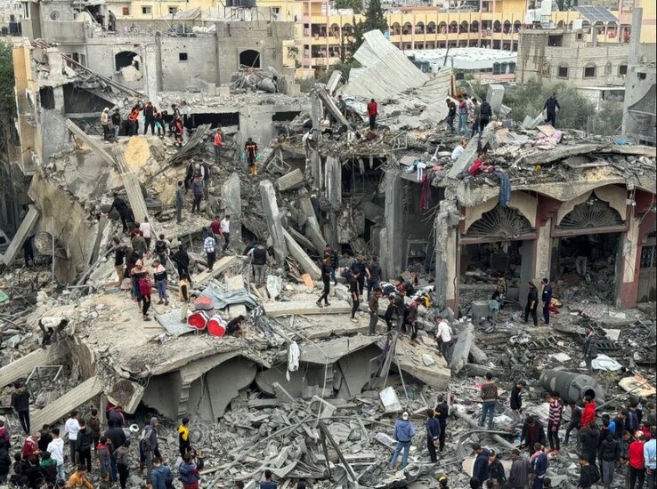 ادامه بمباران منازل مسکونی مردم از سوی ارتش اسراییل