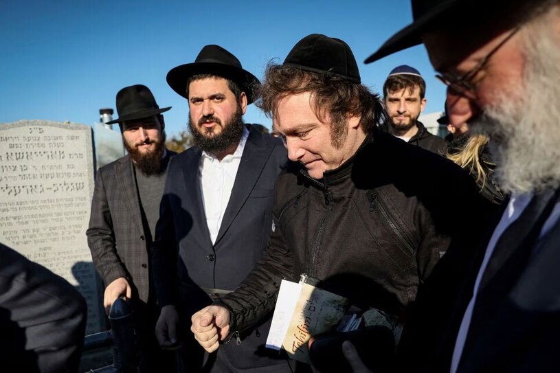 (ترامپ آرژانتین) از آرامگاه یک خاخام یهودی