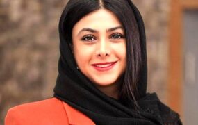 آزاده صمدی ممنوع‌الخروج