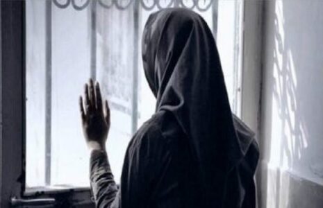 دختر نوجوان در دام زن مرموز دختر نوجوان در دام زن مرموز