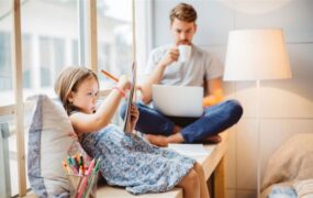 دلایل بی‌توجهی بچه‌ها به حرف والدین