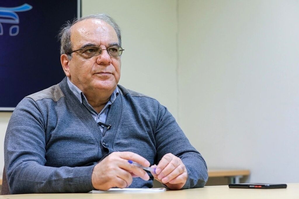 عباس عبدی مدیر کنونی کشور خالص سازی