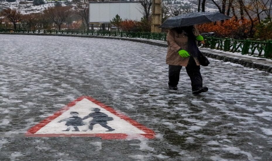 کاهش دما و یخبندان موقت تهران