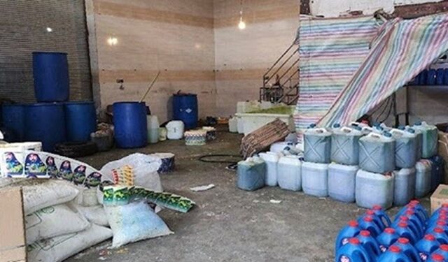 کشف مواد تقلبی شوینده در سمنان