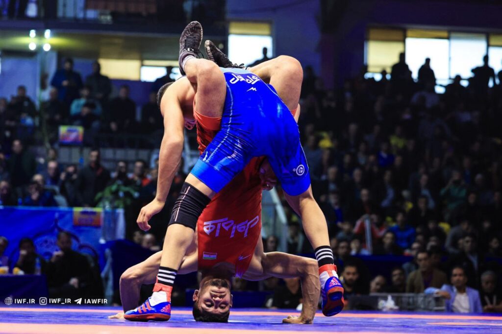  کشتی آزاد بزرگسالان قهرمانی کشور