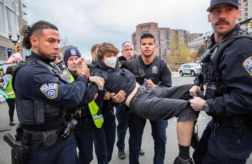 دستگیری معترضان حامی فلسطین در ویرجینیا آمریکا