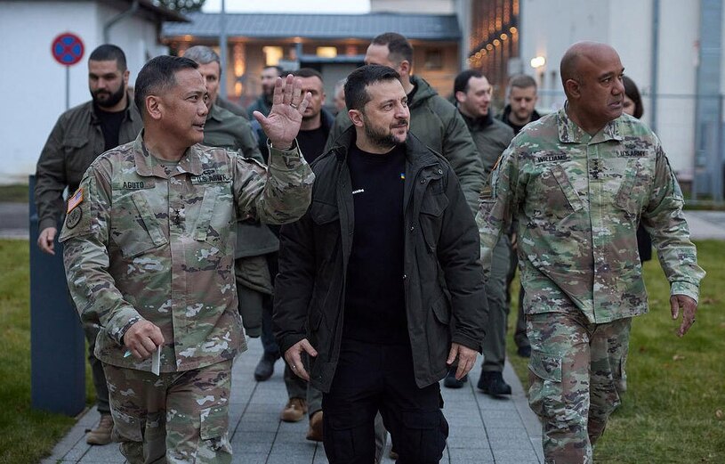 بازدید "ولودمیر زلنسکی" رییس جمهوری اوکراین از یک پایگاه نظامی آمریکایی در آلمان
