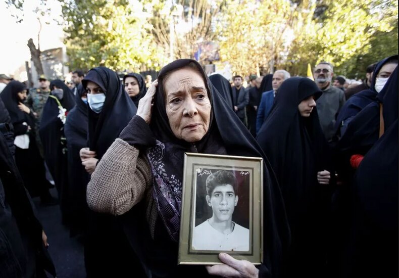 دیدنی های امروز؛ از تولد پاپ تا سالگرد درگذشت رهبر سابق کره شمالی مراسم تشییع شهدای گمنام در تهران