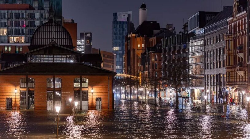 دیدنی های امروز؛ کریسمس خونین 2023 سیل در شهر هامبورگ آلمان