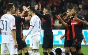 پیروزی بایرن مونیخ در خانه گرگ ها