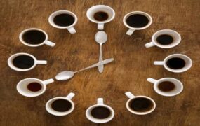 شش علامت پنهان اعتیاد به کافئین
