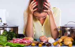 ماده غذایی حملات میگرنی