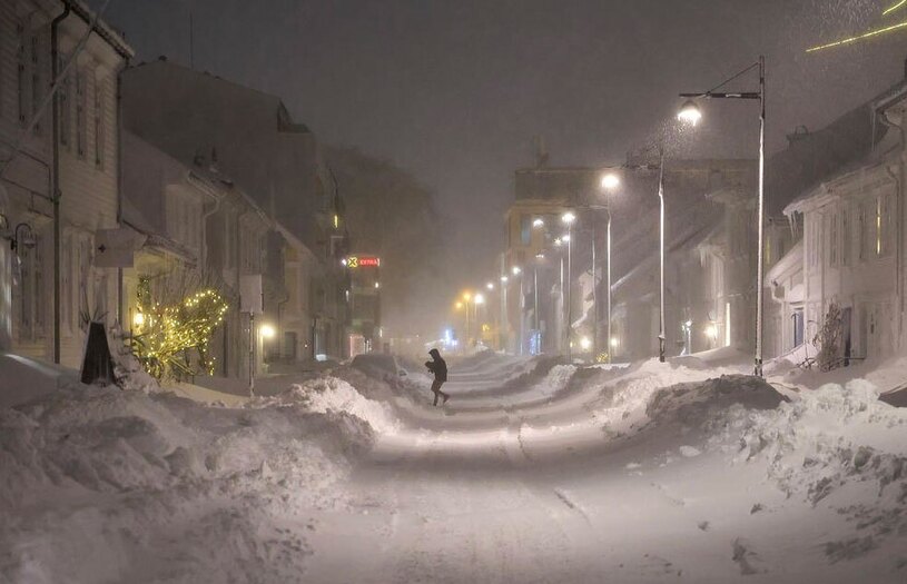 دیدنی های امروز؛ از سالگرد شهادت سردار سلیمانی تا حمله تروریستی در کرمان بارش برف سنگین در نروژ