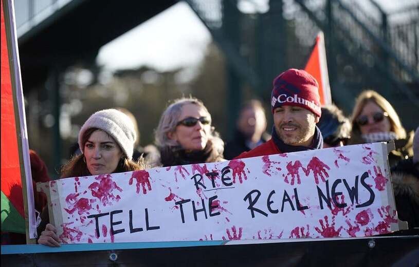 دیدنی های امروز؛ ادامه اعتراضات حامیان فلسطین از آمریکا تا اروپا تظاهرات حامیان فلسطین در مقابل دفتر یک شبکه تلویزیونی