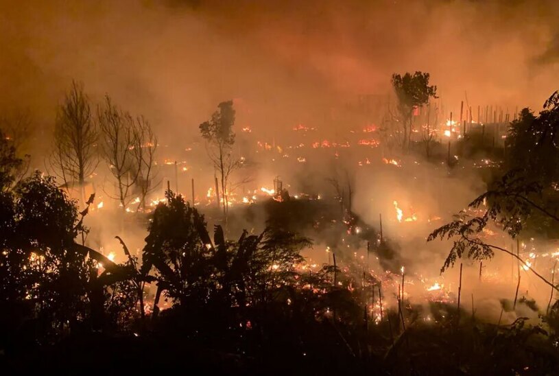 دیدنی های امروز؛ از جشن روز بزرگسالی در ژاپن تا کریسمس مسیحیان ارتدوکس آتش گرفتن اردوگاه استقرار آوارگان مسلمان" روهینجایی"