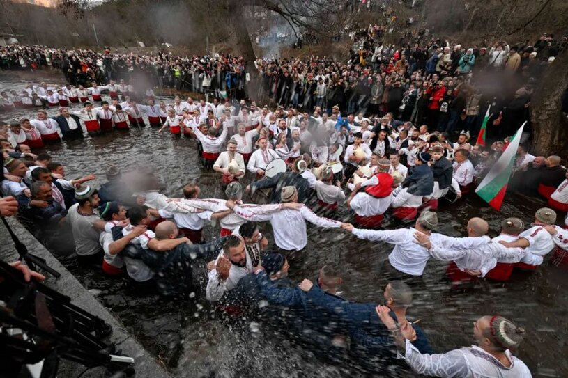 دیدنی های امروز؛ از جشن روز بزرگسالی در ژاپن تا کریسمس مسیحیان ارتدوکس آیین های مرتبط با کریسمس مسیحیان ارتدوکس