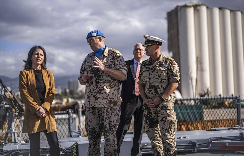 بازدید وزیر خارجه آلمان از یک ناوچه آلمانی