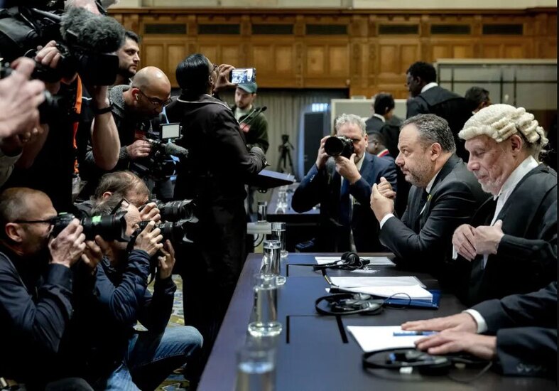 دیدنی های امروز؛ تظاهرات جهانی در همبستگی با فلسطین اصحاب رسانه دور میز تیم حقوقی اسراییل در دادگاه لاهه