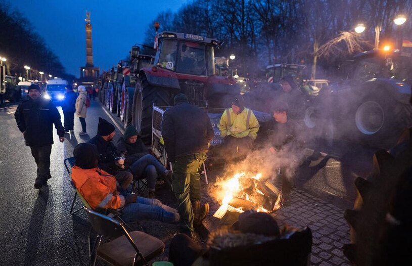 دیدنی های امروز؛ از پادشاه جدید دانمارک تا اعتصاب کشاورزان آلمانی اعتصاب کشاورزان آلمانی در شهر برلین