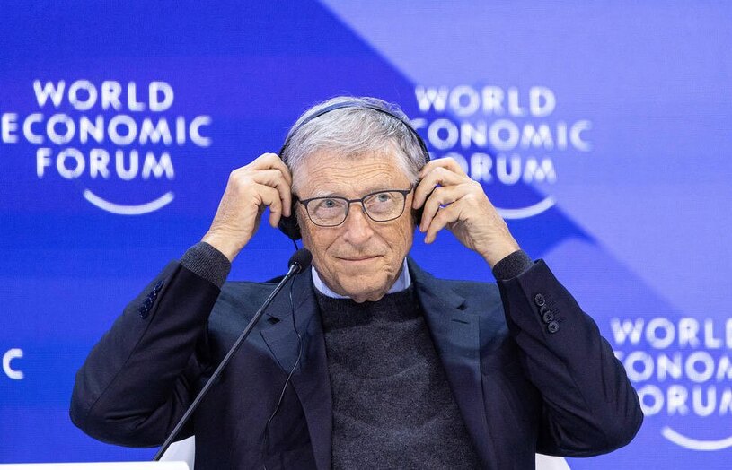 دیدنی های امروز؛ از مجمع جهانی اقتصاد تا جشنواره عبور از آتش در اسپانیا حضور بیل گیتس در نشست مجمع جهانی اقتصاد