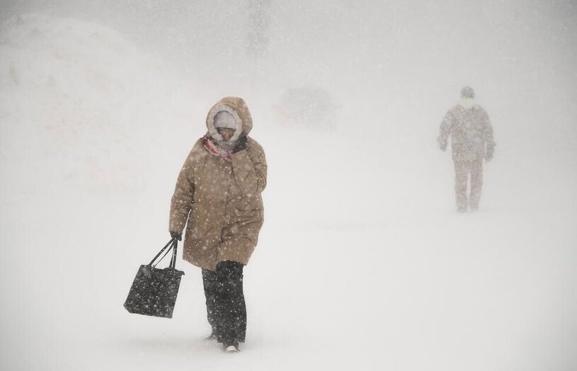 دیدنی های امروز؛ از انتخابات آمریکا تا اعتراضات کشاورزان فرانسوی بارش شدید برف در شهر ساخالینسک