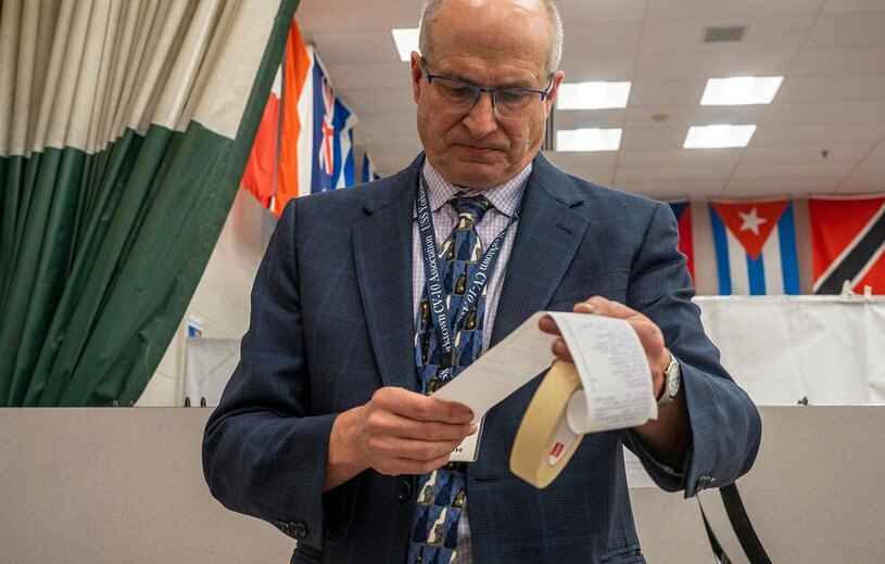 دیدنی های امروز؛ از انتخابات آمریکا تا اعتراضات کشاورزان فرانسوی انتخابات درون حزبی جمهوریخواهان آمریکا در ایالت نیوهمپشایر