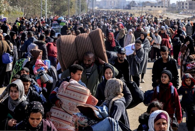 دیدنی های امروز؛ از دادگاه لاهه تا وضعیت غزه شهروندان فلسطینی در غزه در حال ترک شهر خان یونس