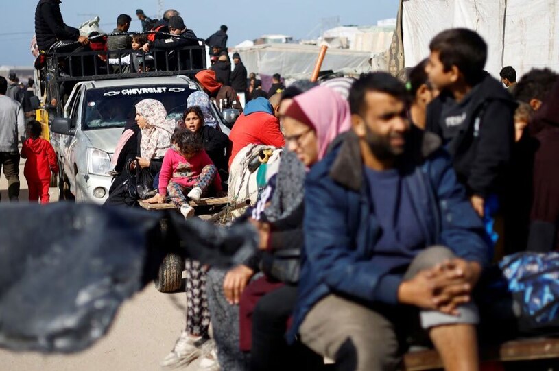 کوچ فلسطینی های ساکن غزه از منطقه جنگی خان یونس