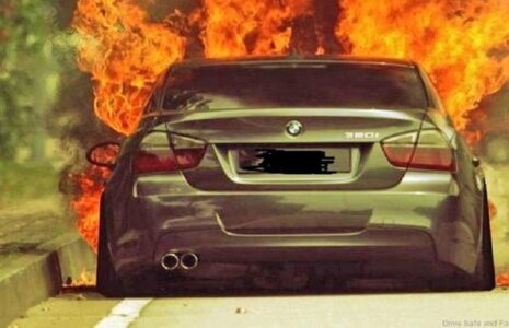 آتش‌سوزی BMW در محدوده اتوبان صدر تهران
