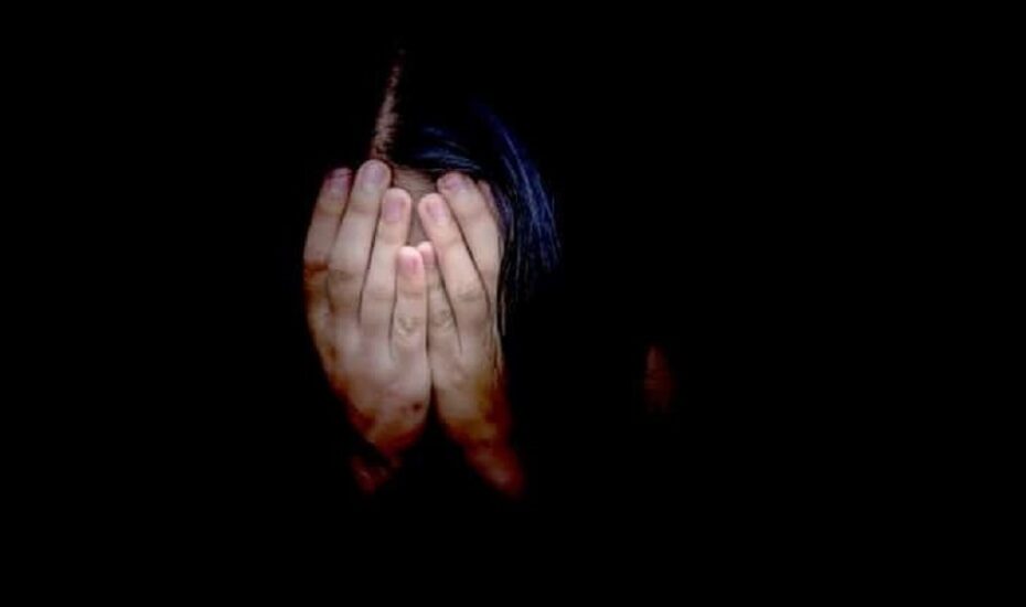 شکایت 2 دختر از کارگردان تئاتر