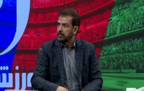 فیروز کریمی مجری برنامه فوتبالی شد