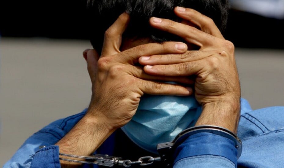 پسر معتاد قربانی بـدهی به موادفروش
