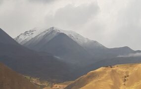 پنج کوهنورد در ارتفاعات اشنویه