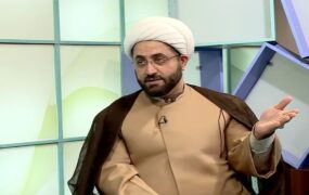 کارشناس مذهبی چرخیدن یک خانم با حجاب یا بی‌حجاب
