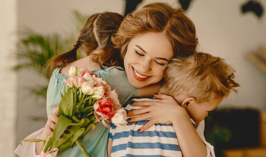 ۱۲ ایده خوب و حتی کم‌خرج برای تبریک روز مادر
