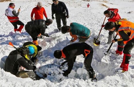 جان باختن ارتفاعات کوهستان