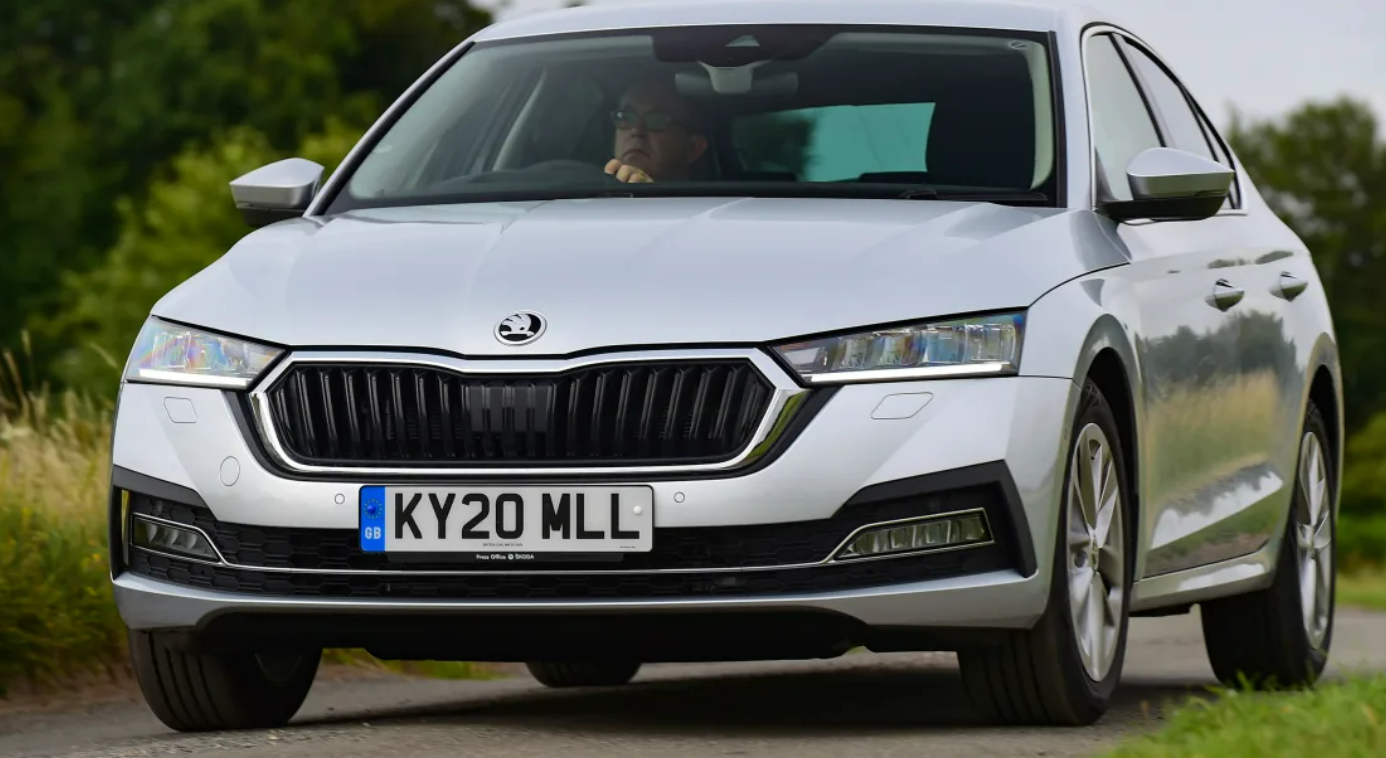 بهترین خودروهای هاچ بک سال 2024 هاچ بک