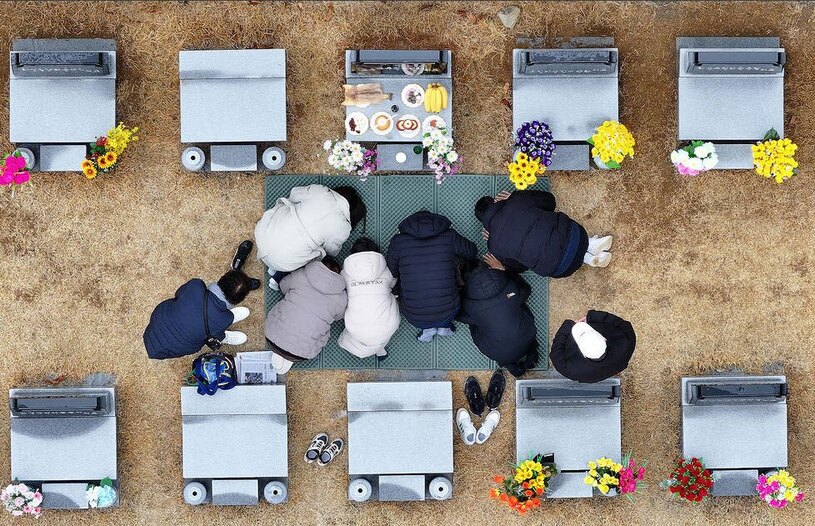 دیدنی های امروز؛ از لندنی های پایِ کار فلسطین تا سال نو چینی زیارت قبور در کره جنوبی